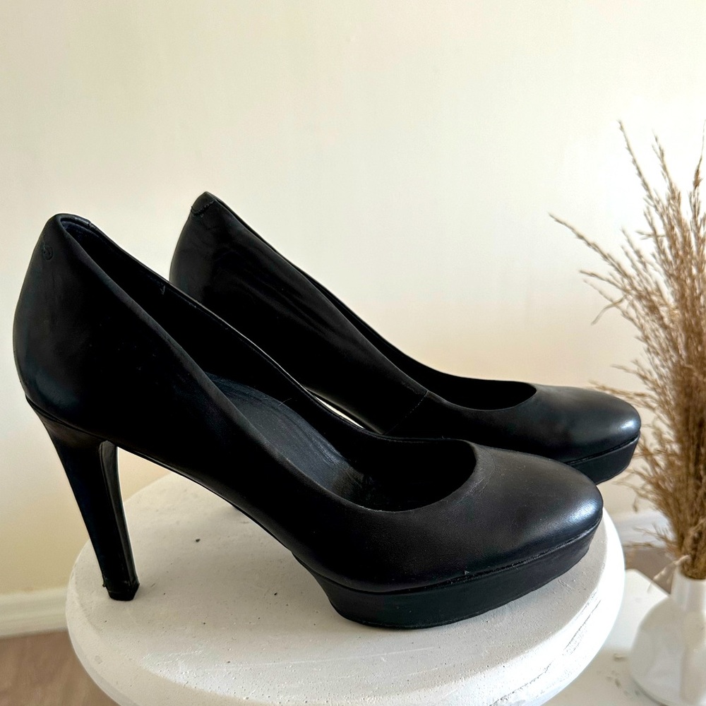 Rockport Black leather High heels